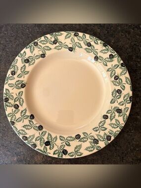 Emma Bridgewater Blackberry Dinner Plate 
10.5” England